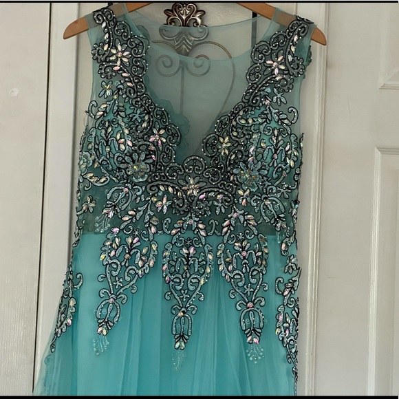 Princess Arabic maxi prom dress - Picture 10 of 16
